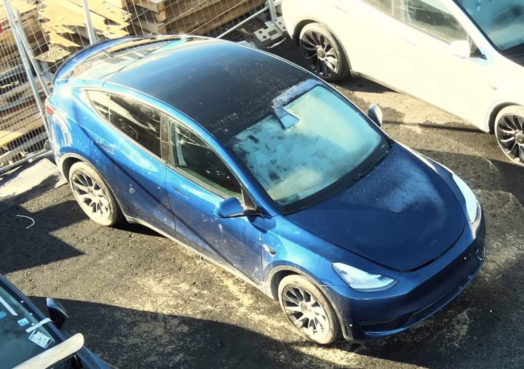 Model y deals deep blue metallic