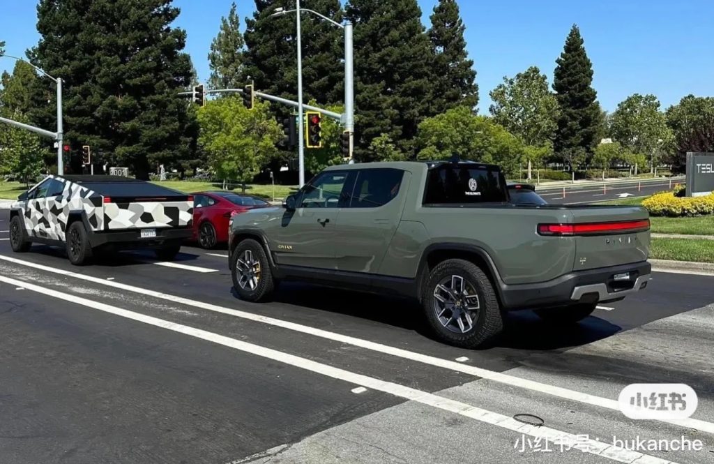 เทียบขนาด Tesla Cybertruck กับกระบะ Rivian R1T จากภาพ Spyshot รุ่นไหนดู ...