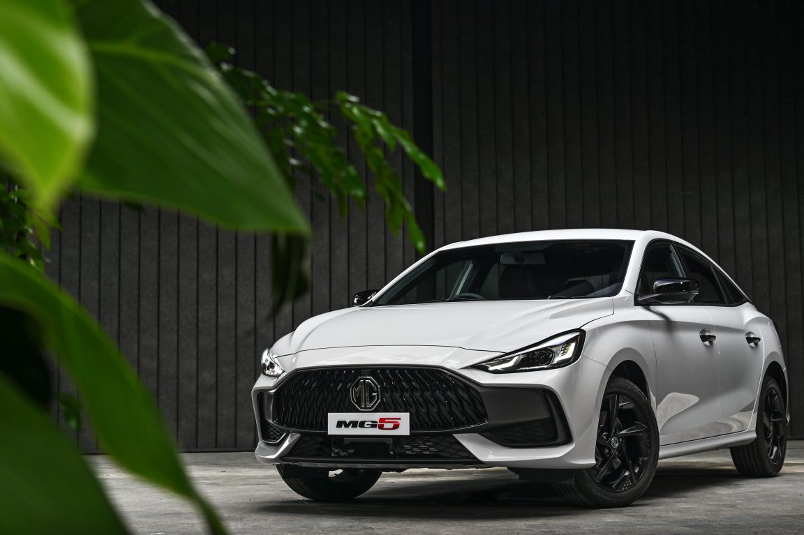 MG เผยโฉม New MG5 10th Anniversary Special Edition ปรับลุคสปอร์ตคูเป้ ...