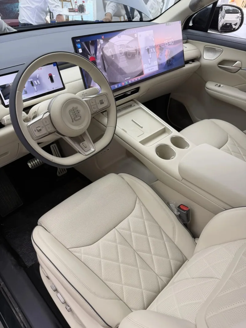 ห้องโดยสาร BYD Tang EV เจเนอเรชันที่ 3