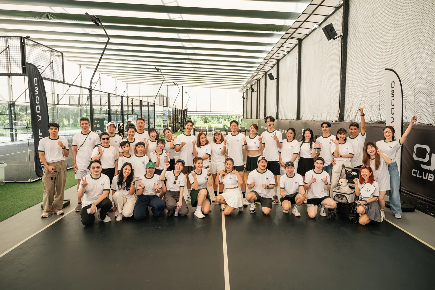 ภาพหมู่ผู้ร่วมงาน OJ CLUB