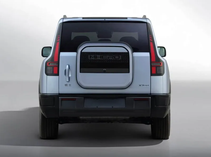 ด้านท้ายรถ Dongfeng M-Hero X700