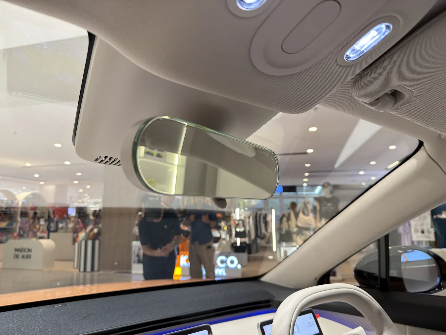 กระจกมองหลังไร้กรอบ Frameless ใน Firefly Comfort Plus