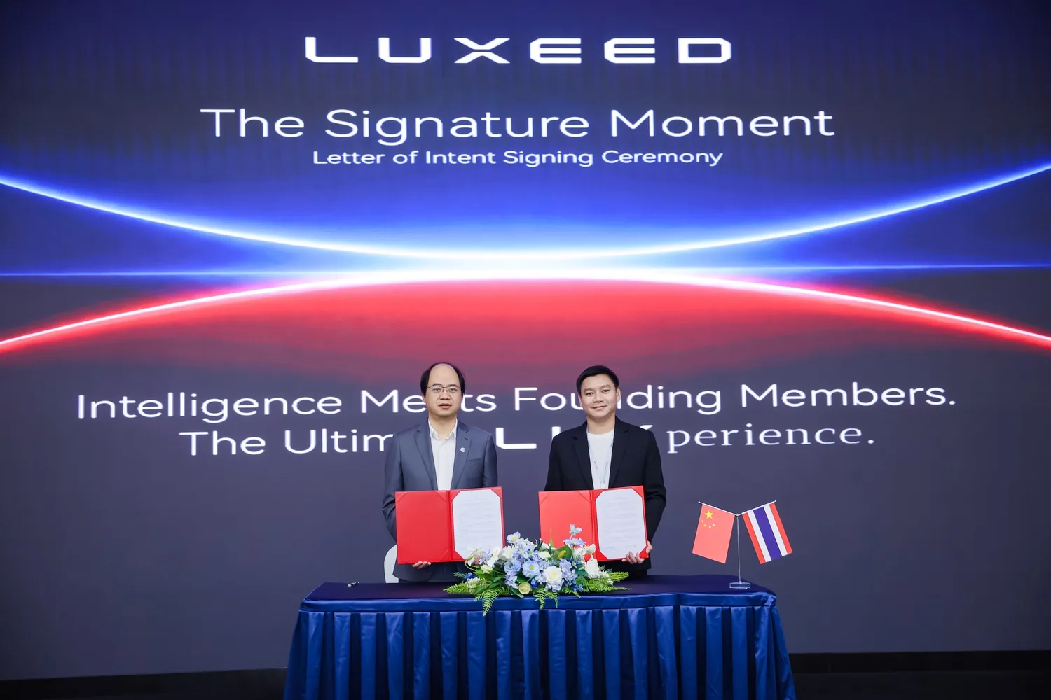 พิธีลงนามความร่วมมือผู้จำหน่าย LUXEED