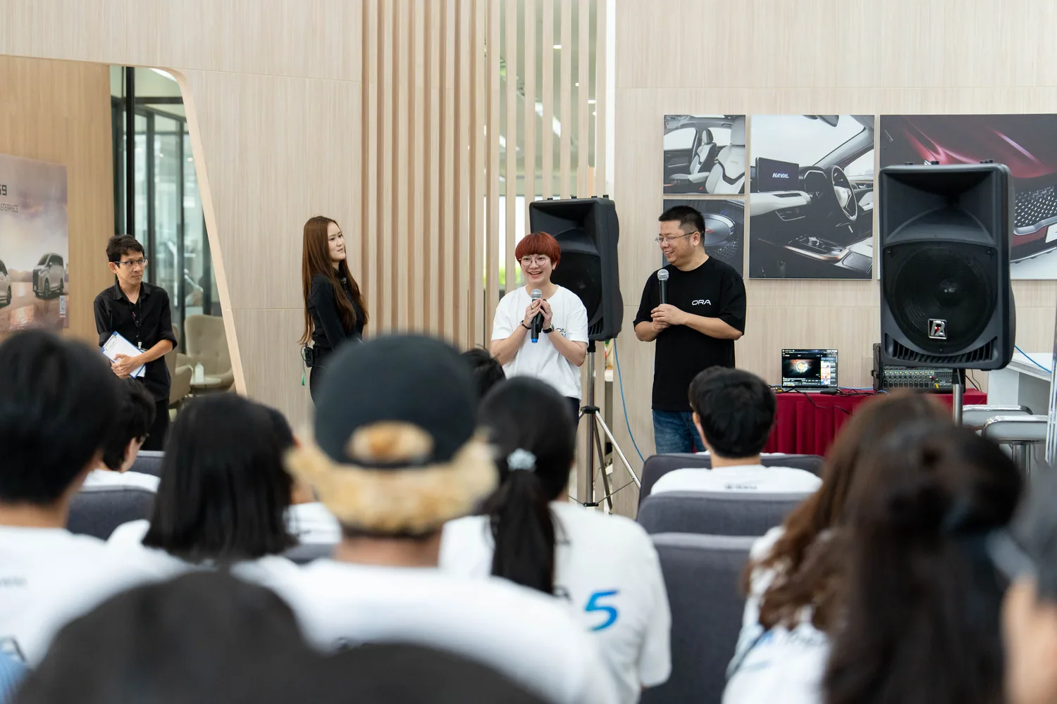 บรรยากาศการบรรยายกิจกรรมโดยทีมงาน GWM