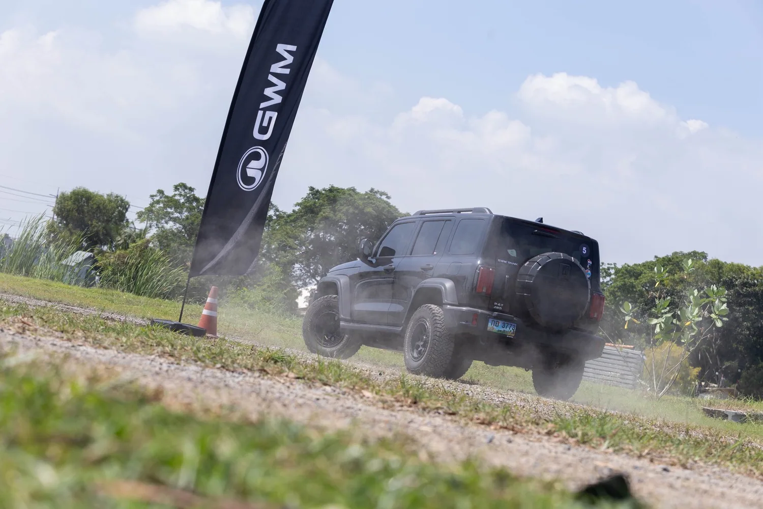 GWM TANK 300 ขับผ่านทางลูกรัง
