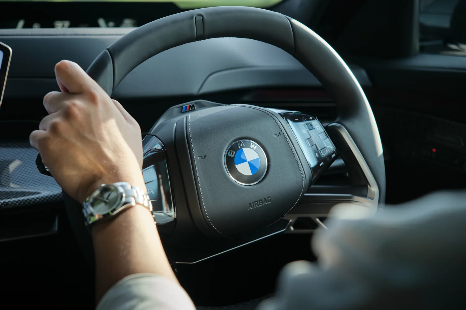พวงมาลัย BMW i7 50 xDrive M Sport
