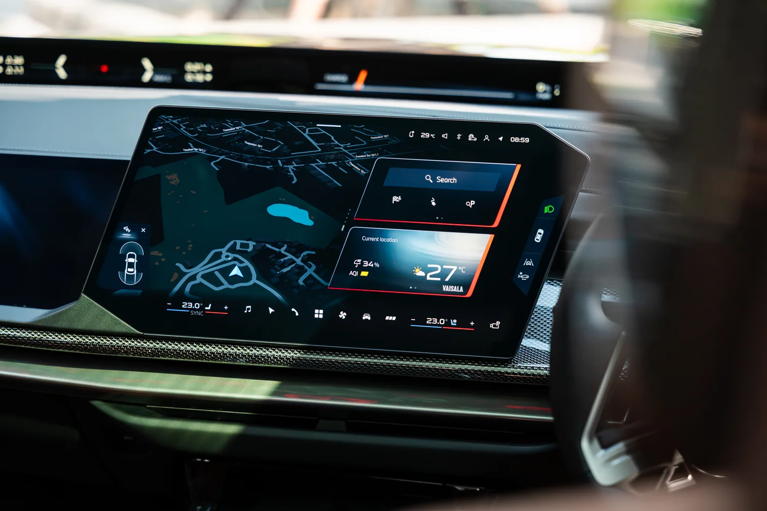 หน้าจอกลาง BMW Curved Display