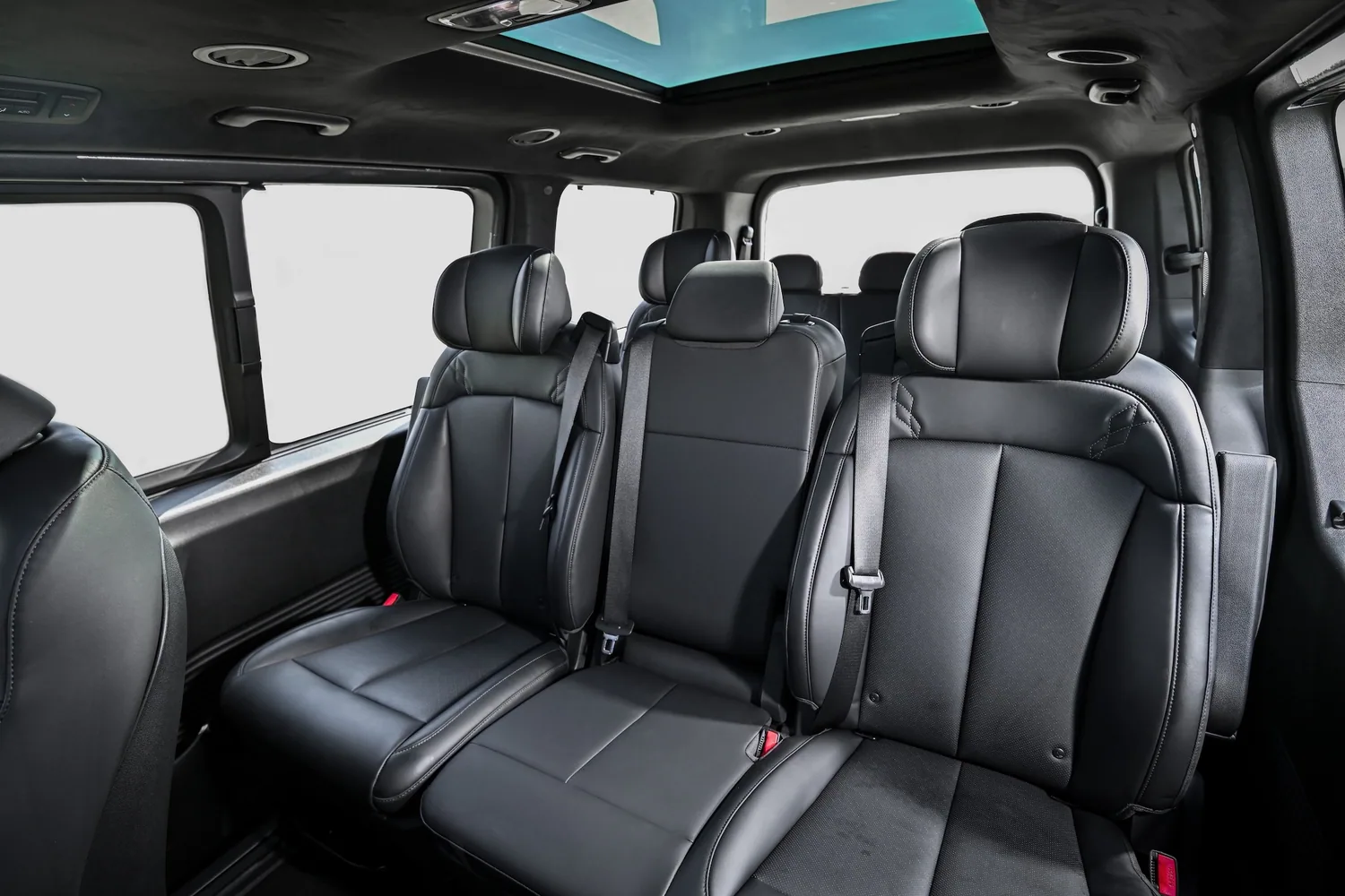 เบาะนั่งผู้โดยสาร The new STARIA Hybrid