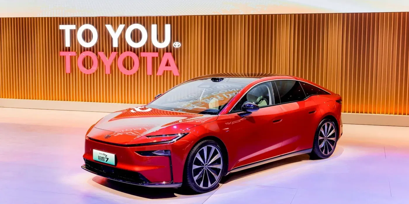BEV พุ่งแรง 127% แต่ยอดรวมสะดุด Toyota กอดคอ Lexus โตสวนทางตลาดจีนซบเซา